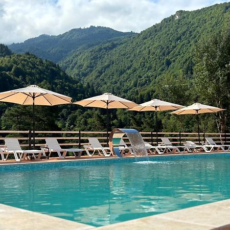 Hotel Chateau Iveri Varjanisi Экстерьер фото